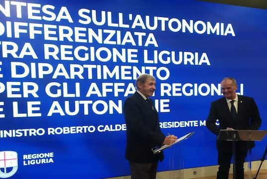 Calderoli e Bucci firmano intesa su autonomia Liguria. Lega: un vantaggio per tutti