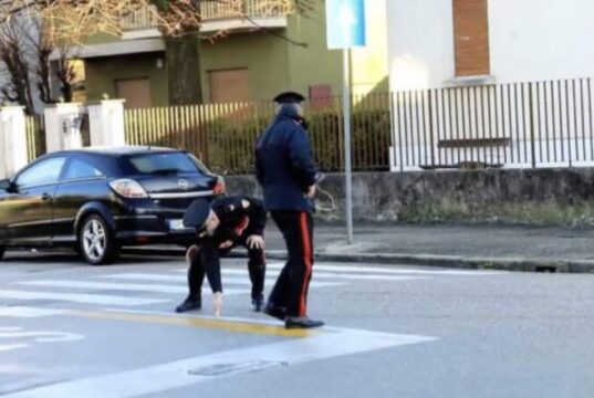 Giovane di 21 anni muore in incidente a Luni: l’auto si schianta contro un muro Giovane di 21 anni muore in incidente a Luni: l’auto si schianta contro un muro