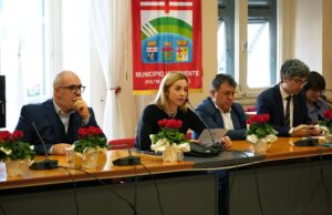 Voltri, la prima giunta itinerante del Comune di Genova Voltri, la prima giunta itinerante del Comune di Genova