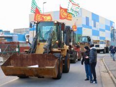 Ex Ilva. Salis attacca Urso: ennesimo rinvio e incertezze, intervenga Meloni