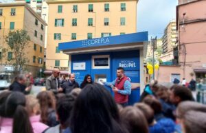 A Quezzi arriva un nuovo ecocompattatore RecoPet: cittadini e scuole protagonisti del riciclo sostenibile A Quezzi arriva un nuovo ecocompattatore RecoPet: cittadini e scuole protagonisti del riciclo sostenibile