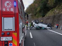Incidente sulla A12 tra Rapallo e Chiavari: macchina cappottata Incidente sulla A12 tra Rapallo e Chiavari: macchina cappottata