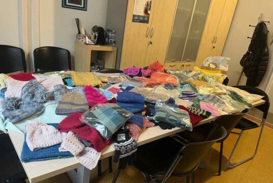 50&Più Genova, la VI edizione di “Dritto & Rovescio” porta 100 capi in lana e aiuti alimentari alla Caritas 50&Più Genova, la VI edizione di “Dritto & Rovescio” porta 100 capi in lana e aiuti alimentari alla Caritas