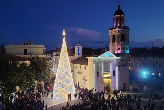 Loano saluta le feste con l’ultima settimana di “Christmas Moments”: eventi, musica e magia fino al 7 gennaio 2026 Loano saluta le feste con l’ultima settimana di “Christmas Moments”