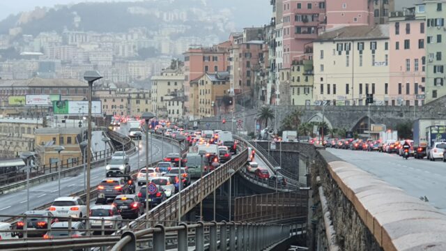 Traffico sopraelevata quadrio