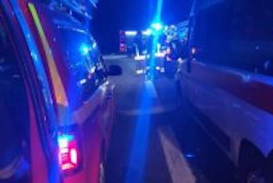 Cantieri infiniti, incidente in A26 a Mele: morto autista bus. Una ventina di feriti