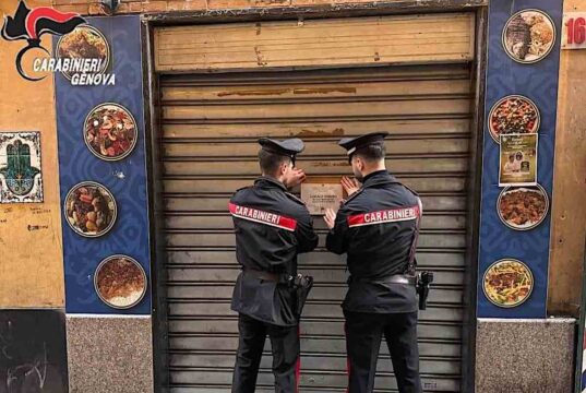 Genova, ristorante chiuso per 90 giorni in via Prè: era base per lo spaccio di droga Genova, ristorante chiuso per 90 giorni in via Prè: era base per lo spaccio di droga