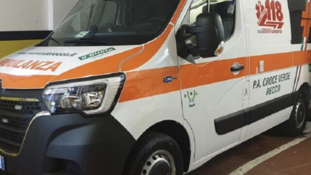 A12, auto contro un muro tra Nervi e Recco: tre giovani illesi dopo un incidente all’altezza di Sori A12, auto contro un muro tra Nervi e Recco: tre giovani illesi dopo un incidente all’altezza di Sori