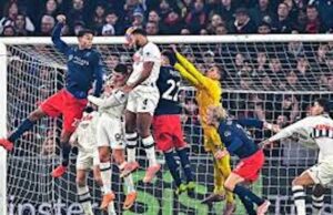 Il Genoa in 10 per 88′ cede all’Atalanta soltanto nel recupero. Gagliarda prova dei rossoblu.