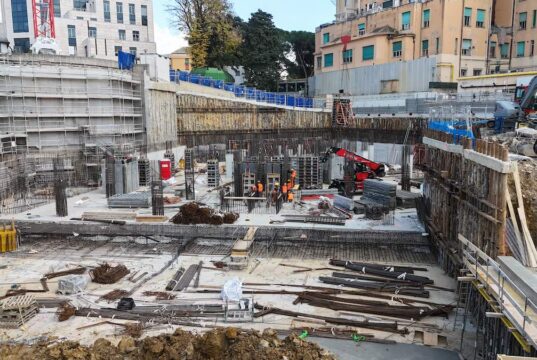 Nuovo Gaslini, completati gli scavi del Padiglione Zero: il monoblocco crescerà di un piano ogni 45 giorni Nuovo Gaslini, completati gli scavi del Padiglione Zero: il monoblocco crescerà di un piano ogni 45 giorni