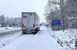 Maltempo in Liguria, Arpal proroga l’allerta gialla per neve: freddo intenso e venti fino a 99 km/h Maltempo in Liguria, Arpal proroga l’allerta gialla per neve: freddo intenso e venti fino a 99 km/h