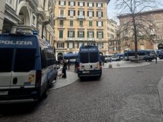 Ex Ilva, rischio scontri: 20 blindati Polizia in via Roma. E Fiom attacca Urso