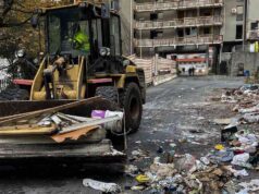 Genova, intervento straordinario in via Čechov: rimosso un maxi abbandono di rifiuti in Valpolcevera Genova, intervento straordinario in via Čechov: rimosso un maxi abbandono di rifiuti in Valpolcevera