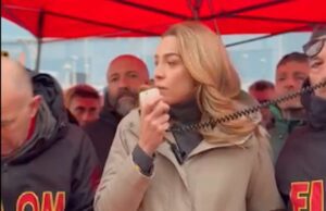 Ex Ilva, la sindaca Silvia Salis ai lavoratori: «Siamo con voi, ma protesta deve restare non violenta» Ex Ilva, la sindaca Silvia Salis ai lavoratori: «Siamo con voi, ma protesta deve restare non violenta»