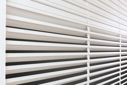 L’opinione dei serramentisti: qual è la differenza tra tapparelle in acciaio e alluminio L’opinione dei serramentisti: qual è la differenza tra tapparelle in acciaio e alluminio