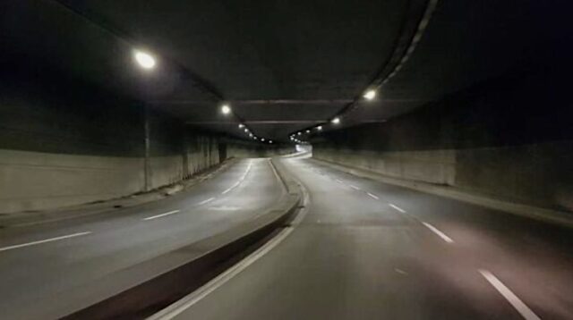 tunnel caricamento Grave incidente in moto nel sottopasso di Caricamento a Genova: 40enne trasferito in codice rosso