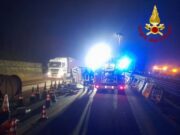 Incidente sulla A26 tra Ovada e Masone: due feriti liberati dai Vigili del Fuoco Incidente sulla A26 tra Ovada e Masone: due feriti liberati dai Vigili del Fuoco