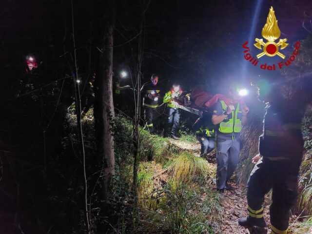 vvf intervento cnsas marsiglia Ragazzi in difficoltà su un sentiero nell’entroterra genovese, intervento di soccorso in località Marsiglia