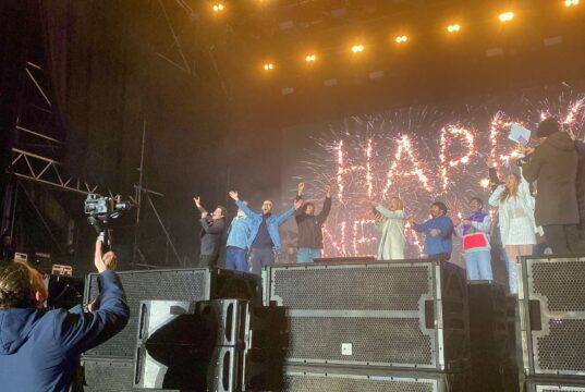 Capodanno a Genova: oltre 30mila in piazza della Vittoria per i Pinguini Tattici Nucleari Capodanno a Genova: oltre 30mila in piazza della Vittoria per i Pinguini Tattici Nucleari