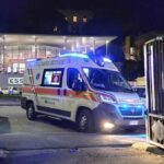 Intervento in via Piave: uomo in stato di alterazione semina il panico, feriti e soccorsi in ospedale