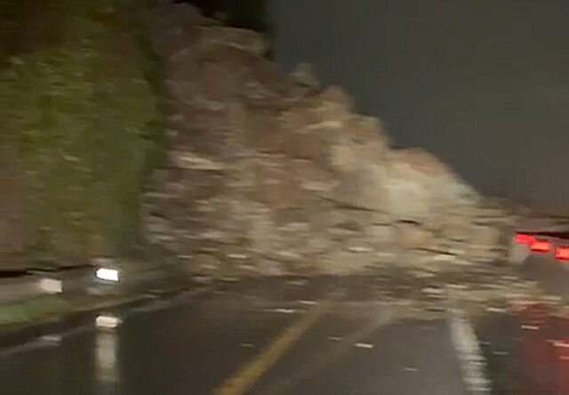 Aurelia chiusa per frana verso Arenzano