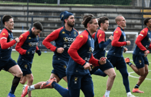 Il Genoa a Parma a viso aperto: in avanti si punta su Colombo e Vitinha