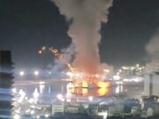 Presidio a Genova contro l’ipotesi di intervento militare in Venezuela Presidio a Genova contro l’ipotesi di intervento militare in Venezuela