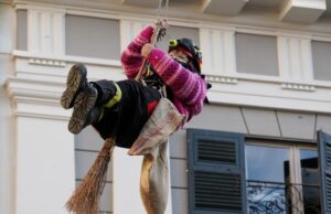 Befana 2026 a Genova, piazza Matteotti in festa tra musica e dolci per i bambini Befana 2026 a Genova, piazza Matteotti in festa tra musica e dolci per i bambini
