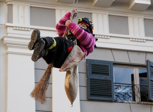 Befana 2026 a Genova, piazza Matteotti in festa tra musica e dolci per i bambini