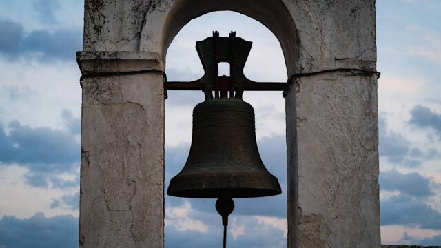 Sanremo, protesta contro l’iniziativa sulle campane serali