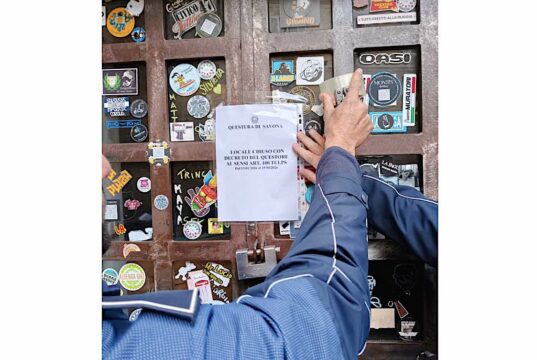 Albenga, alcol ai minori: sospesi per sette giorni due bar Albenga, alcol ai minori: sospesi per sette giorni due bar