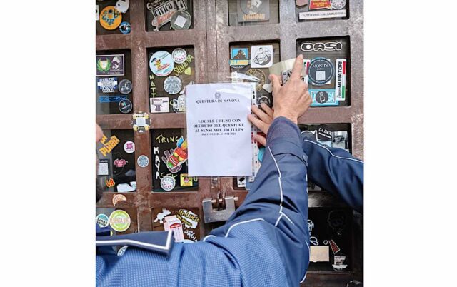 Albenga, alcol ai minori: sospesi per sette giorni due bar