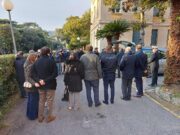 Crans-Montana, arrivato a Genova il feretro di Emanuele Galeppini: il saluto delle istituzioni al San Martino Crans-Montana, arrivato a Genova il feretro di Emanuele Galeppini: il saluto delle istituzioni al San Martino