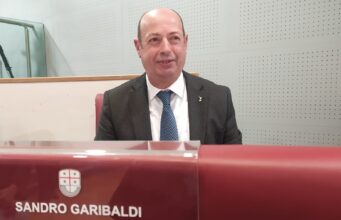 Garibaldi entra di nuovo in consiglio regionale: subentrato a Piana