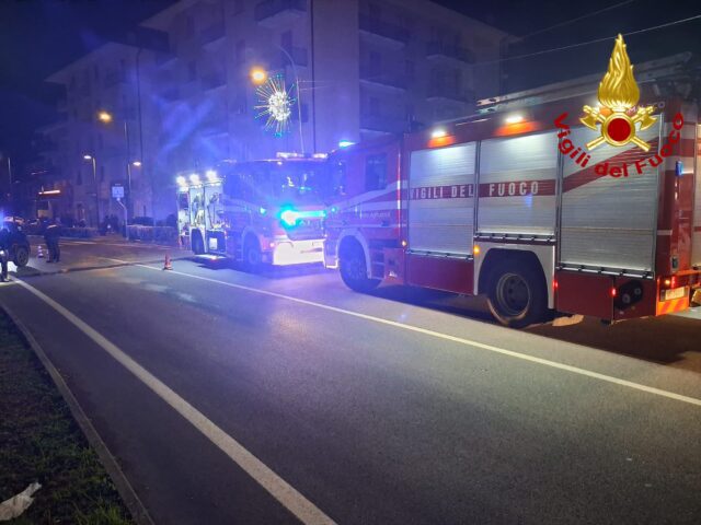 Fumo da un’abitazione a Ferrada di Moconesi, intervento dei vigili del fuoco in viale De Gasperi