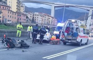 Brutto incidente in Lungobisagno Istria: centauro a terra Brutto incidente in Lungobisagno Istria: centauro a terra