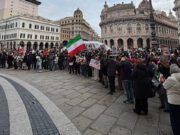 Make Iran Great Again, centinaia in piazza contro regime ayatollah: guardie islamiche terroristi