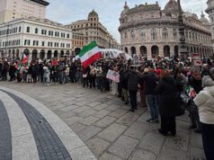 Make Iran Great Again, centinaia in piazza contro regime ayatollah: guardie islamiche terroristi