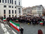 Iran, presidio a Genova in piazza Matteotti contro gli ayatollah Iran, presidio a Genova in piazza Matteotti contro gli ayatollah