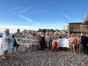 36° Cimento dell’Epifania a Sturla: tuffi nel mare d’inverno e tradizione che resiste al freddo 36° Cimento dell’Epifania a Sturla: tuffi nel mare d’inverno e tradizione che resiste al freddo