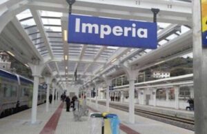 Aggressione al capotreno dell’Intercity Genova-Ventimiglia, fermati due uomini: la violenza dopo una rapina a Imperia Aggressione al capotreno dell’Intercity Genova-Ventimiglia, fermati due uomini: la violenza dopo una rapina a Imperia