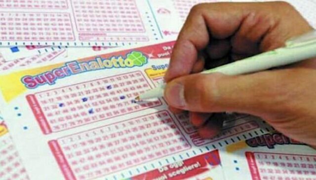 Ventimiglia, due vincite da 23mila euro al SuperEnalotto Ventimiglia, due vincite da 23mila euro al SuperEnalotto