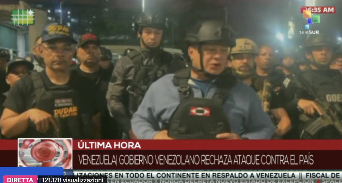 Venezuela sotto attacco, raid USA su Caracas e voci sull’arresto di Maduro