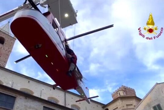 Epifania di festa a Savona e Albenga: la Befana dei Vigili del Fuoco tra magia e sorrisi Epifania di festa a Savona e Albenga: la Befana dei Vigili del Fuoco tra magia e sorrisi