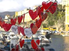 San Valentino: storia, tradizioni e impatto economico globale San Valentino: storia, tradizioni e impatto economico globale