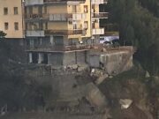 Genova, frana via Napoli: notte passata tranquilla Genova, frana via Napoli: notte passata tranquilla