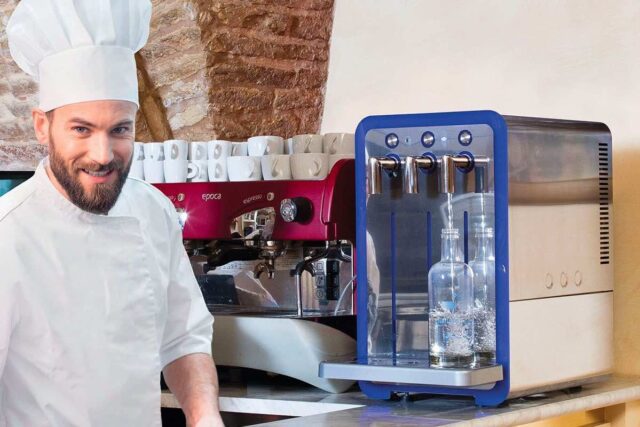 Acqua alla spina nei bar e ristoranti: perché sempre più locali Ho.Re.Ca. stanno abbandonando le bottiglie