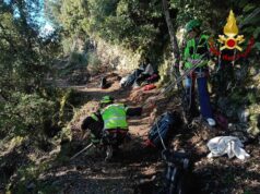 Cinque Terre, turista recuperata in un dirupo Cinque Terre, turista recuperata in un dirupo